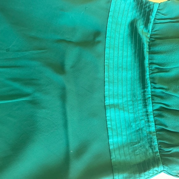 Emerald green cocktail dress! - Picture 4 of 5